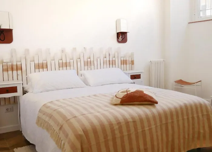 Vera Roma Suite&Apartment - Charming 3 Bedroom Apt - 20Min Walk From Colosseum